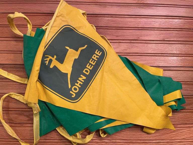 John Deere Pennants image