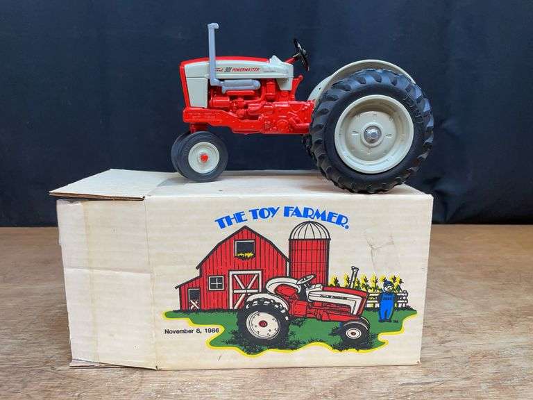 1/16 Ford 961 1986 NFTS NIB Ertl image