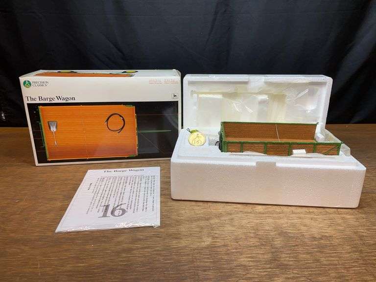 1/16 John Deere Barge Wagon Precision NIB Ertl image