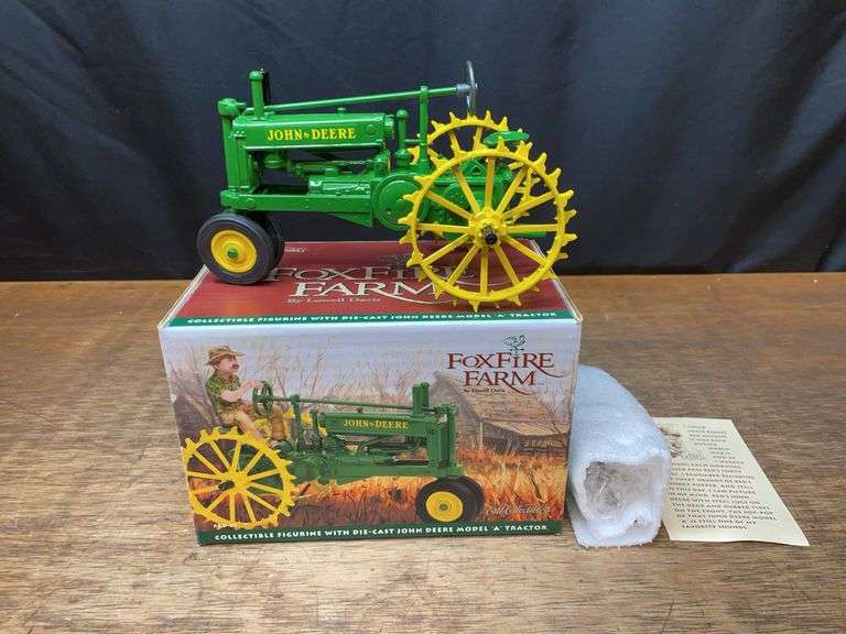1/16 John Deere A Fox Fire Farm NIB Ertl image