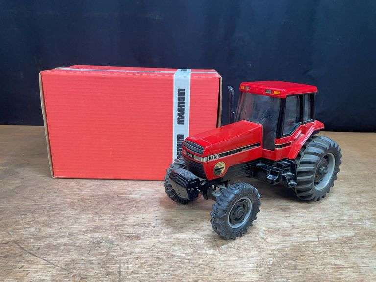 1/16 Case-IH 7130 1987 Denver NIB Ertl image