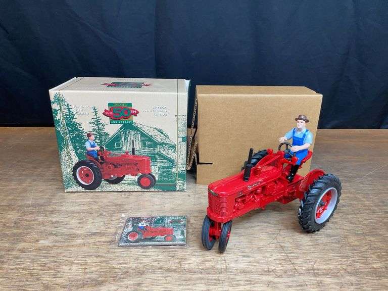 1/16 Farmall H 50th Anniversary NIB Ertl image