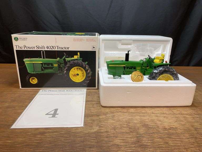 1/16 John Deere 4020 Power Shift Precision NIB Ertl image