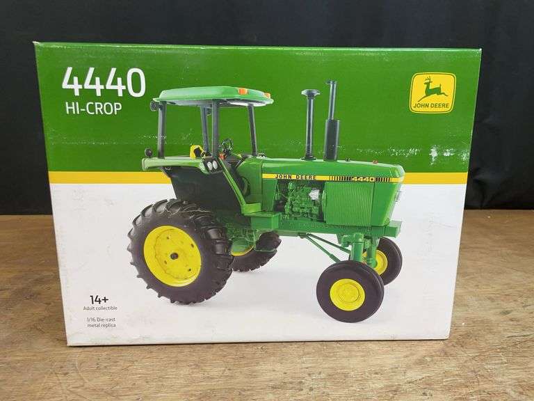 1/16 John Deere 4440 Hi-Crop 2 Cylinder NIB Ertl image