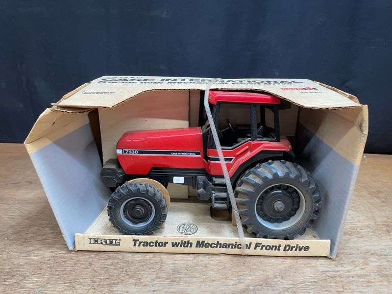 1/16 Case-IH 7130 NIB Ertl image