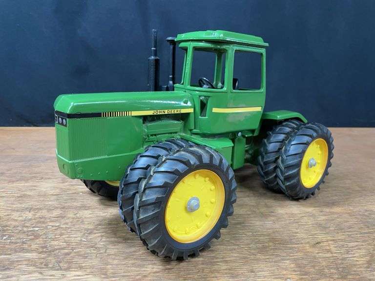 1/16 John Deere 8650 Ertl image