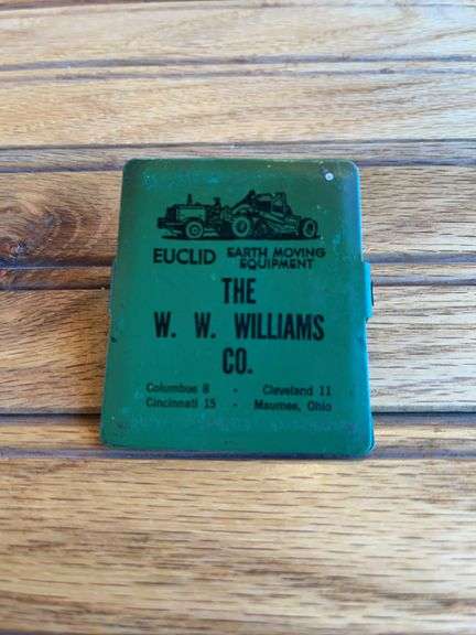 Euclid Earth Moving Equipment Metal Clip image