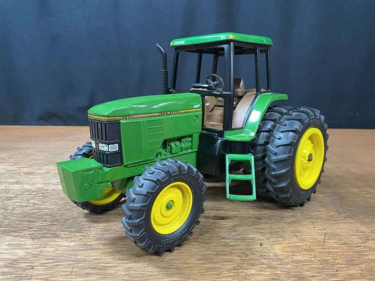1/16 John Deere 7800 Ertl image