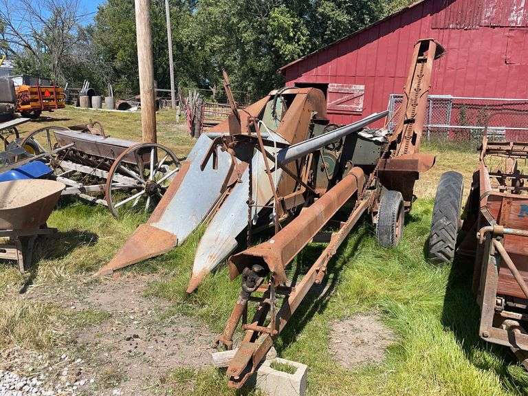 Oliver Number 5 Corn Picker image