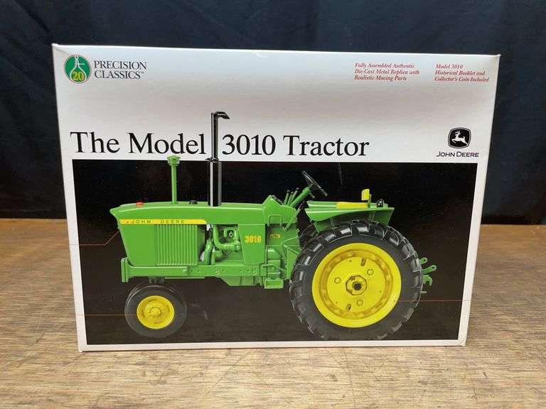 1/16 John Deere 3010 Precision NIB Ertl image