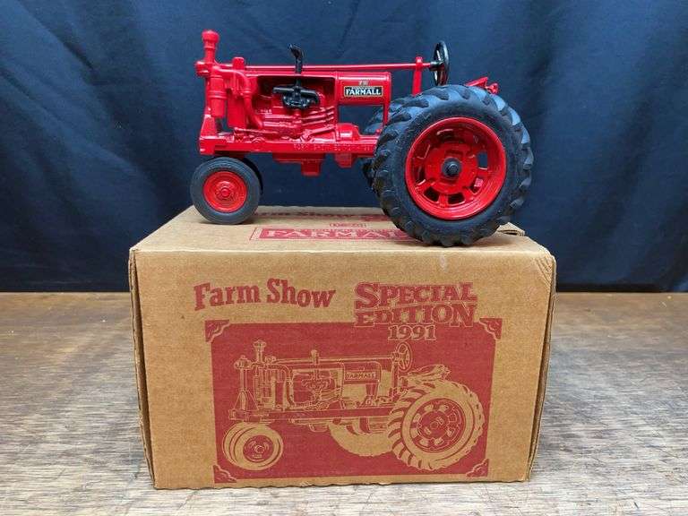1/16 Farmall F-20 1991 Farm Show NIB Ertl image