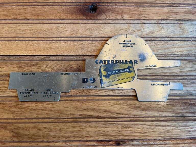Caterpillar D9 Crawler Track Wear Gauge image
