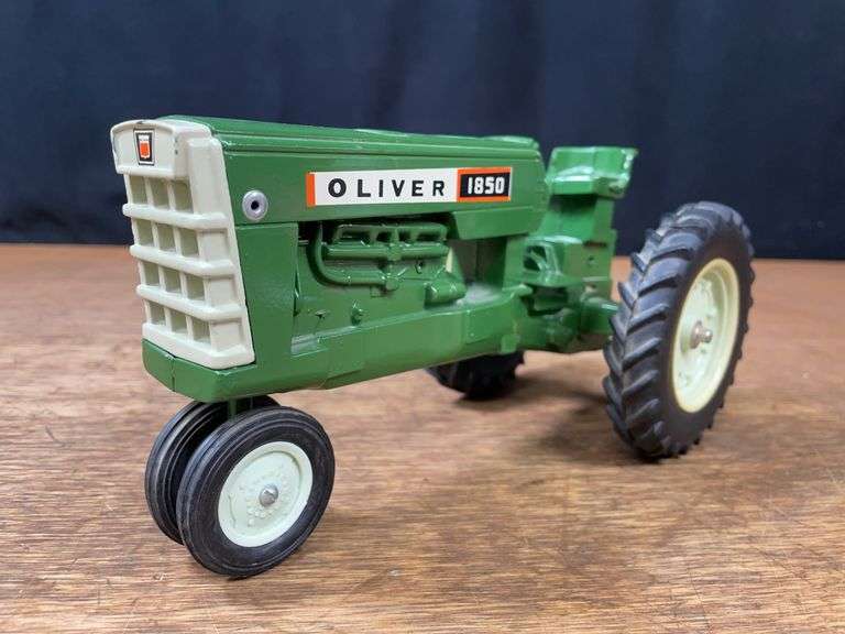 1/16 Oliver 1850 Ertl image