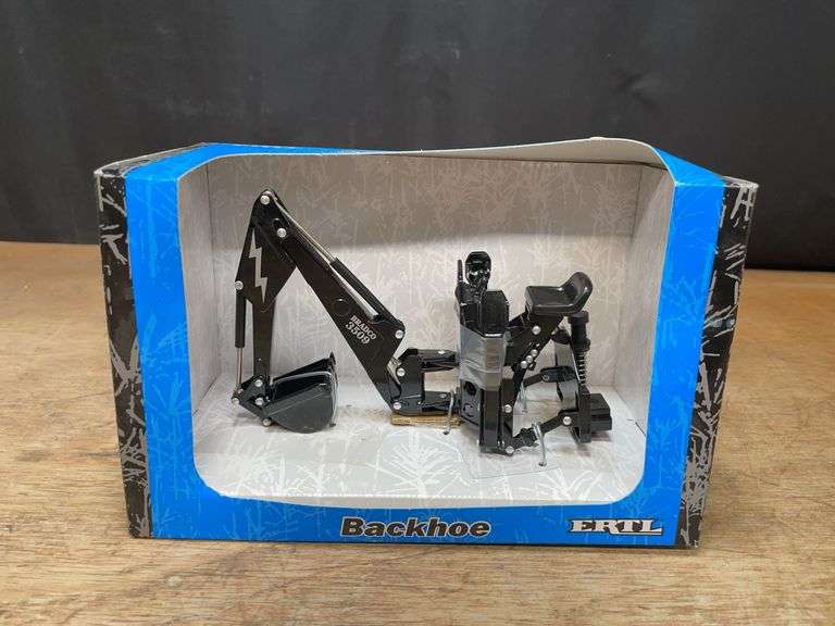 1/16 Bradco Backhoe NIB Ertl image