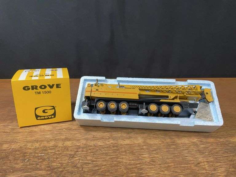 1/50 Grove TM1500 Crane NIB NZG image