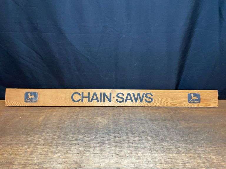 John Deere Chain Saws SSW Sign image
