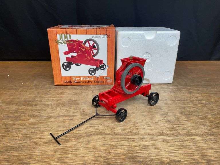 1/8 New Holland 100th Anniversary Engine NIB Ertl image