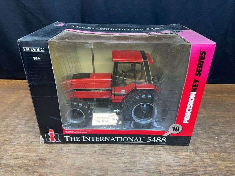 1/16 IH 5488 Precision Key NIB Ertl image