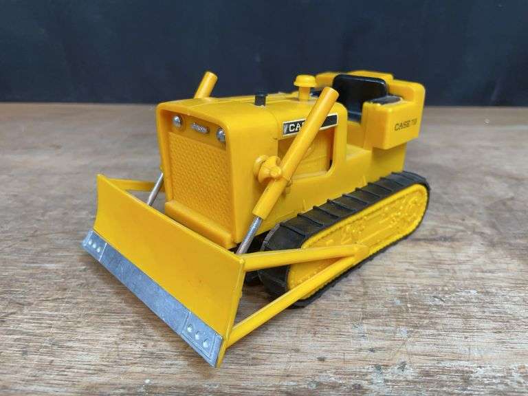 1/16 Case 750 Crawler image