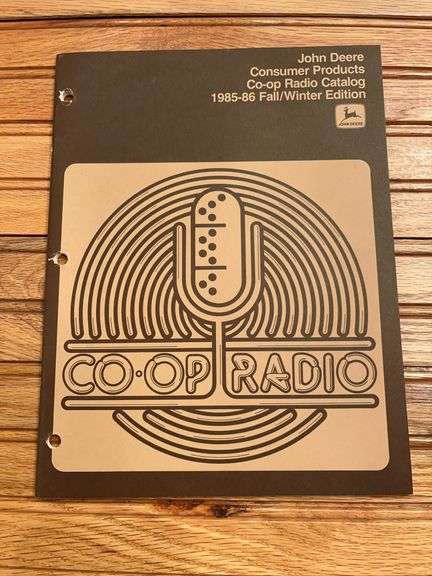 1985-1986 John Deere Consumer Products Radio Catalog image