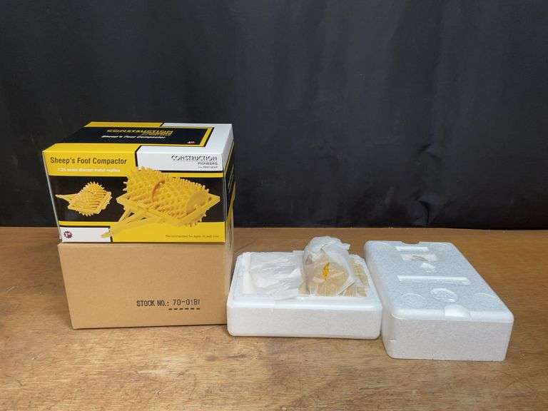 1/25 Sheep's Foot Compactor NIB 1st Gear image