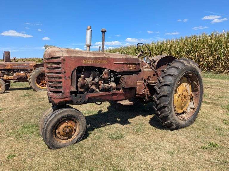 Massey-Harris 444 image
