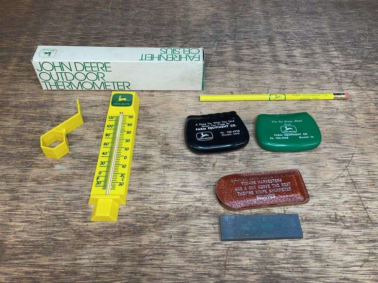 (5) John Deere Lot image
