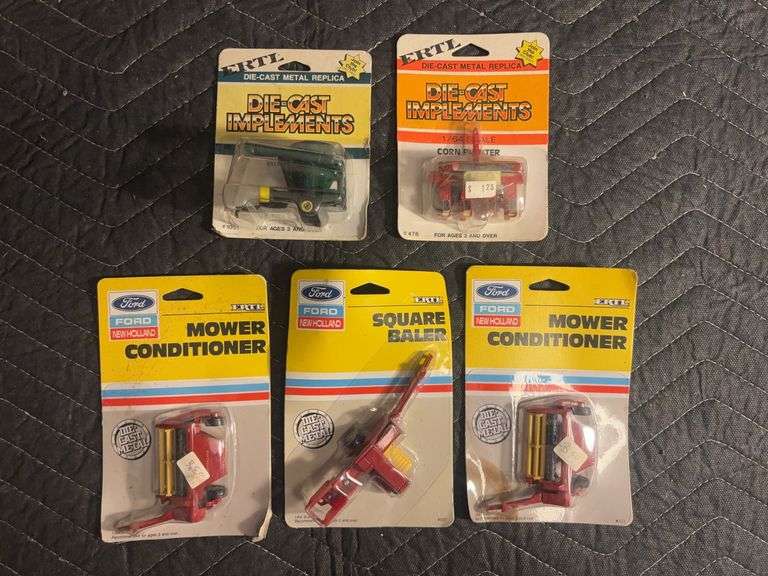 (5) 1/64 Farm Implements Ertl image