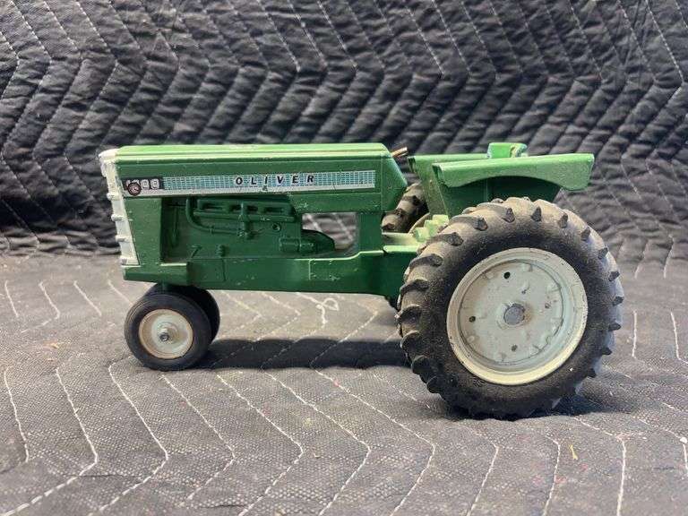 1/16 Oliver 1800 Checkerboard Ertl image