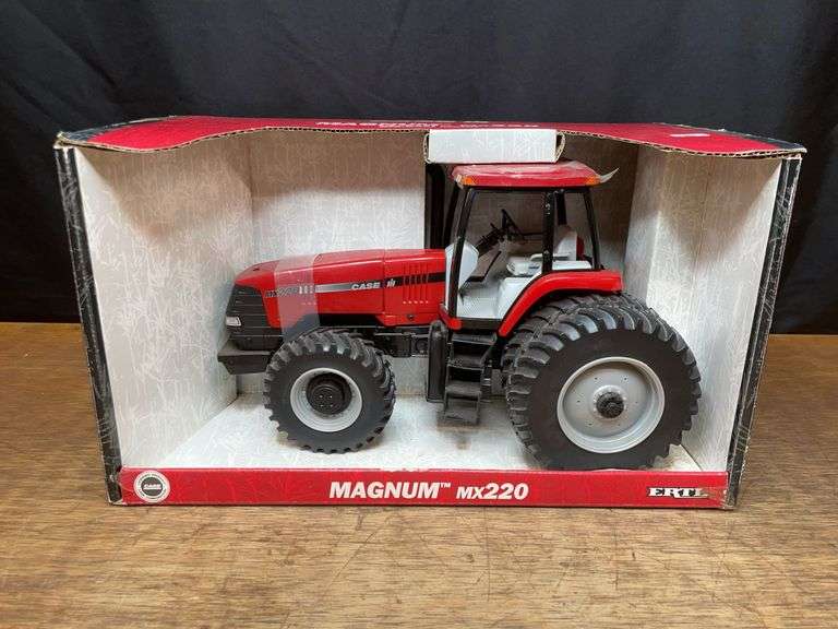 1/16 Case-IH Magnum MX220 NIB Ertl image