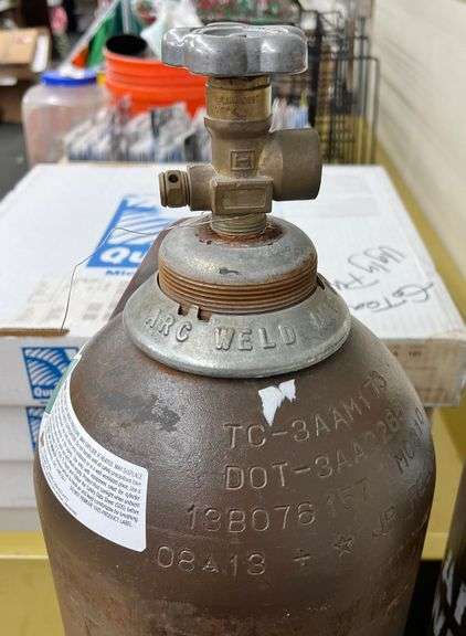 Balloon Supplies - Helium Tanks