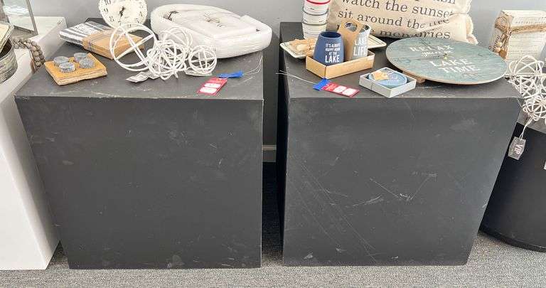 Store Fixtures - Square Risers