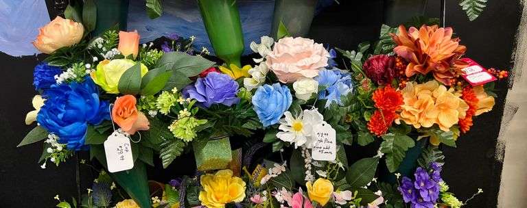 Store Fixtures - Wire Flower Bucket Display with Silk Cemetary Pieces - New