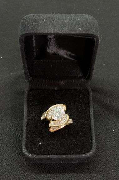 14K Gold Women's Ring image