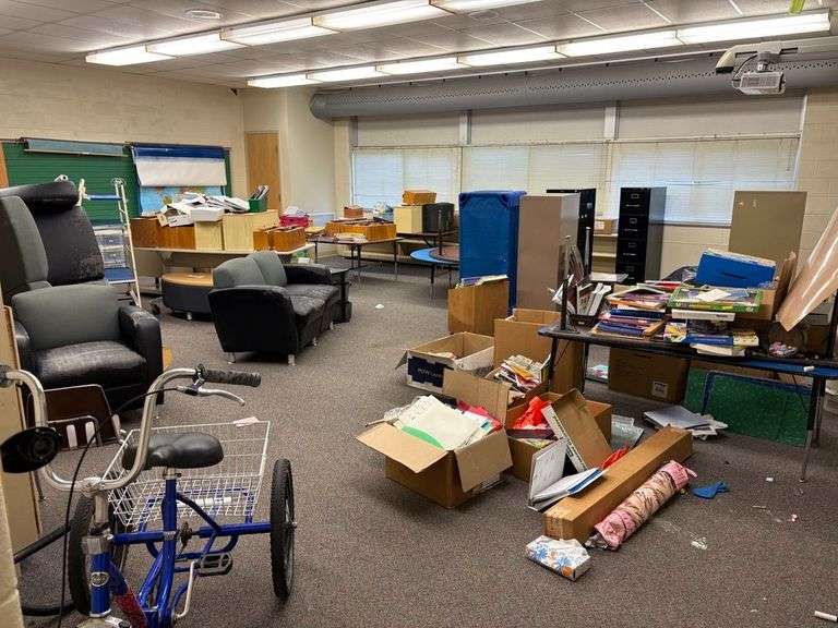 Contents of Room 206 image