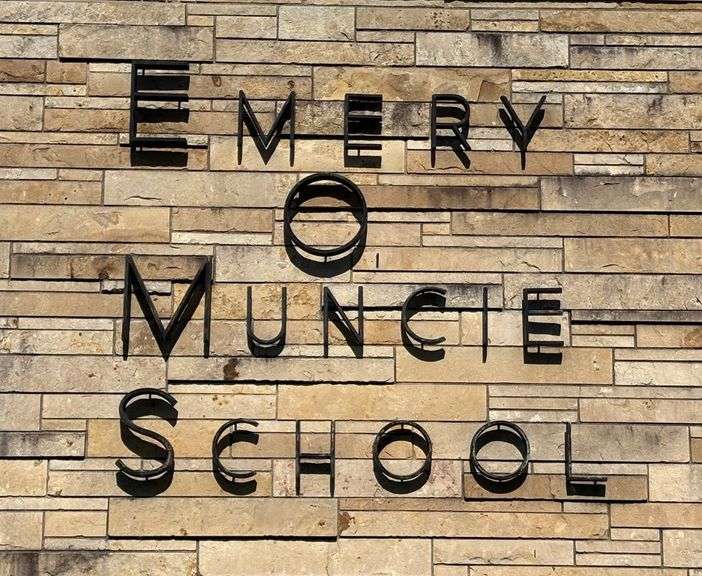 "Emery O Muncie School" Aluminum Letter Sign image
