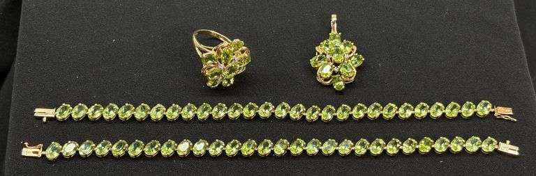 14K Gold Women's Peridot Jewelry image