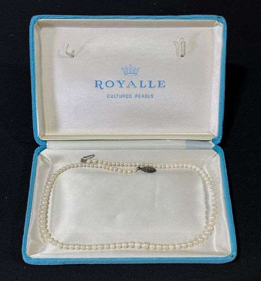 Royalle Cultured Pearl Necklace image