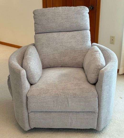 Glory Oceanic Co. Upholstered Lift Chair image