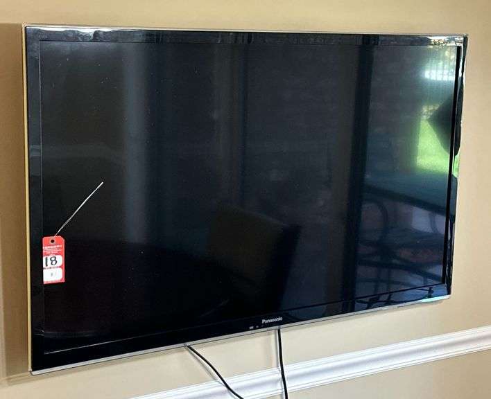 Panasonic VIERA 50" Flatscreen TV image
