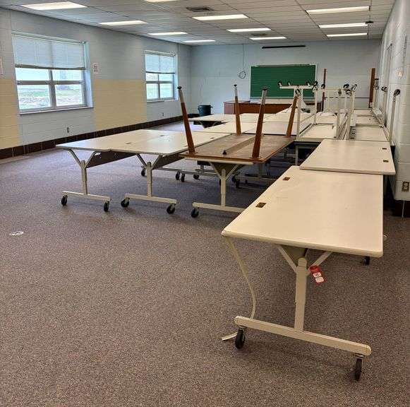 Mobile Tables & U-Shape Office Desk image