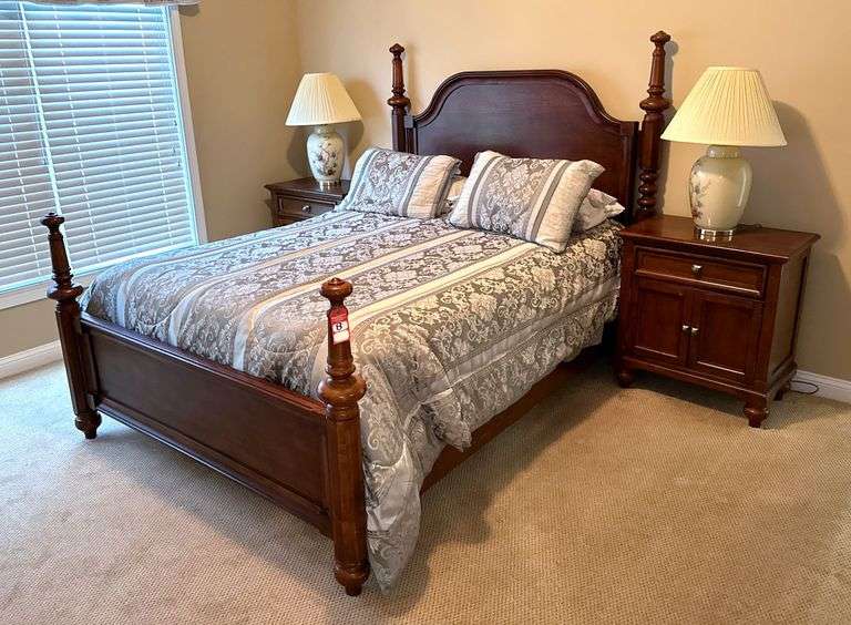4 PC Bedroom Suite image