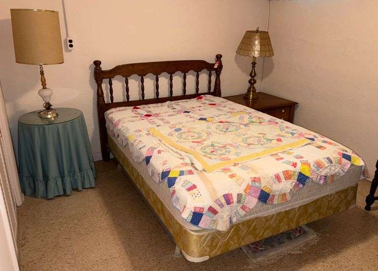 Full Size Bed & Bedroom Furniture image