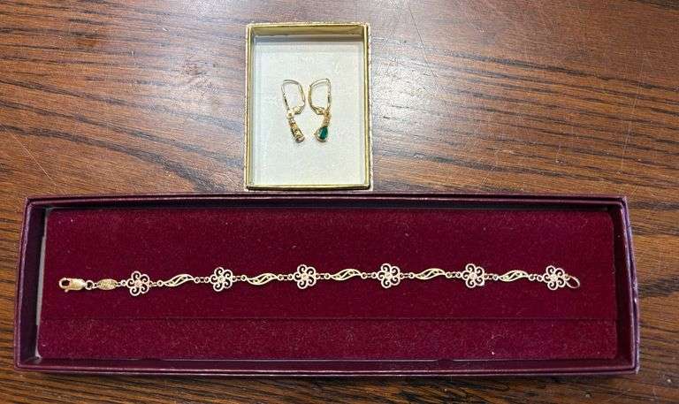 14K Gold Women's Bracelet & Earrings image