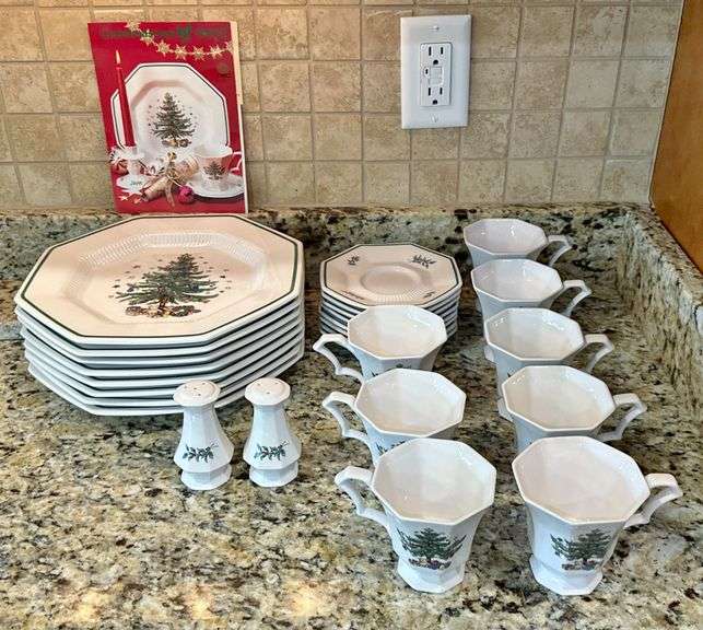 Nikko "Christmastime" Dinnerware Set image