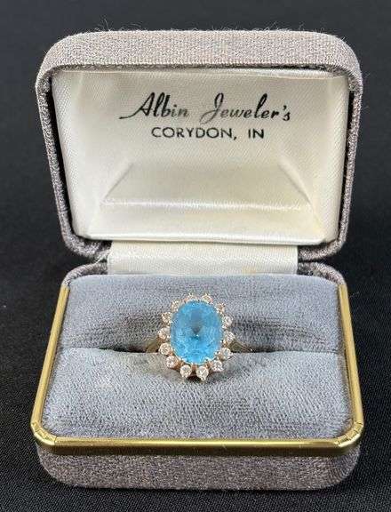 14K Gold Women's Diamond Cluster Ring image