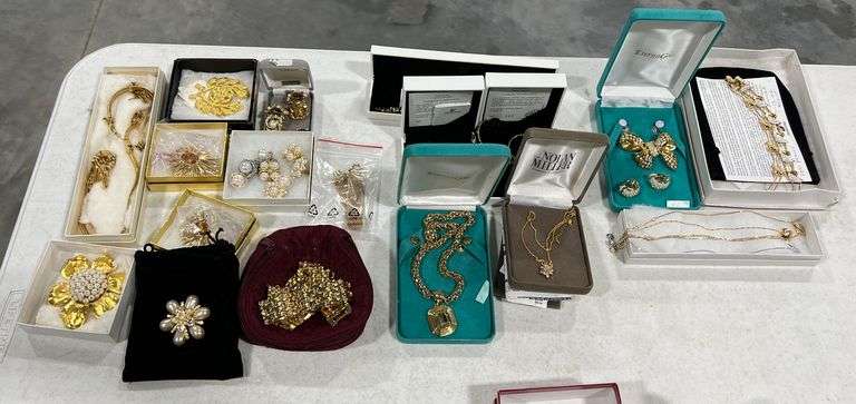 Quality Costume Jewelry image