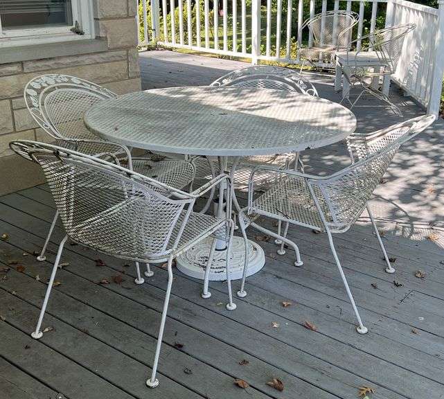 Decorative Floral Wrought Iron Patio Furniture image