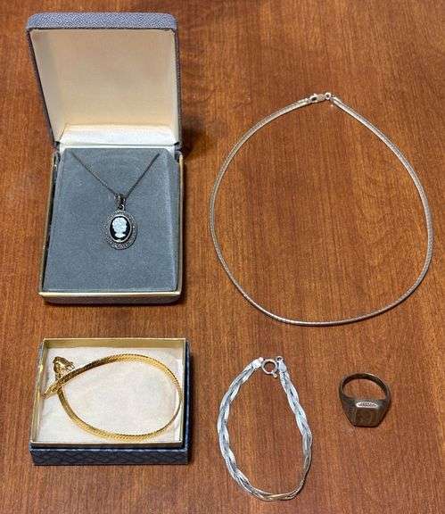 Silver Jewelry image