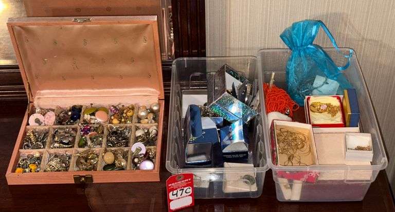 Costume Jewelry image